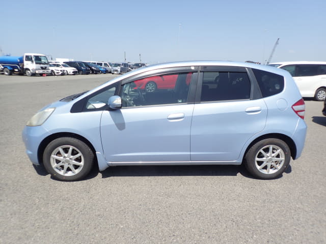 HONDA Fit thumbnail 2