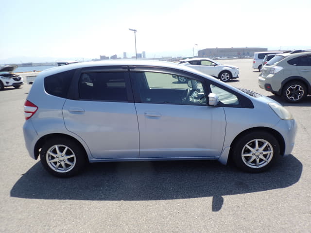 HONDA Fit thumbnail 6