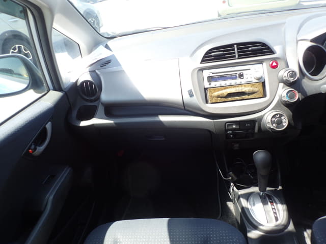 HONDA Fit thumbnail 33