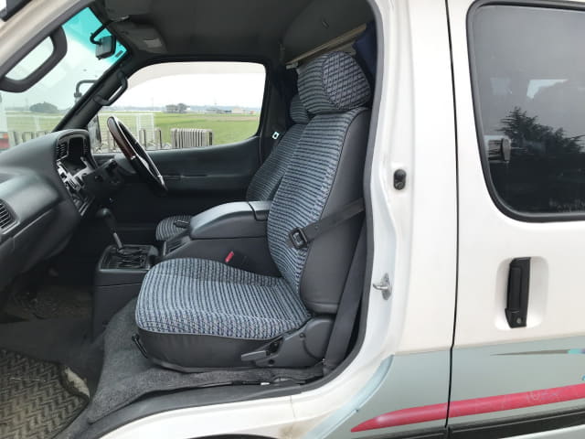 TOYOTA Hiace Van thumbnail 18