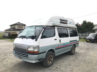 1998 TOYOTA Hiace Van