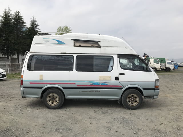 TOYOTA Hiace Van thumbnail 6