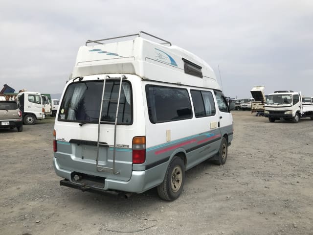 TOYOTA Hiace Van thumbnail 5