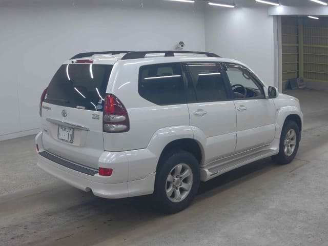 TOYOTA Land Cruiser Prado thumbnail 2