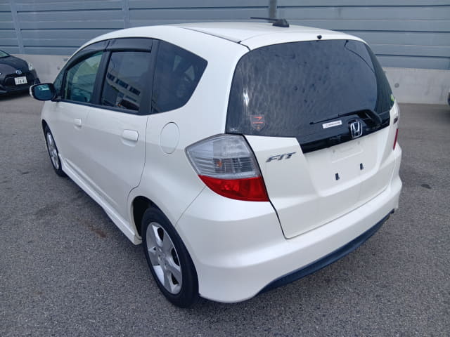 HONDA Fit thumbnail 3