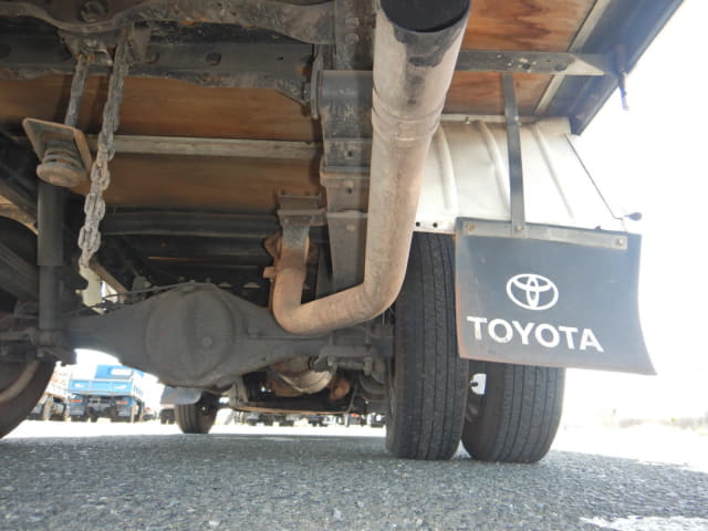 TOYOTA Dyna Truck thumbnail 16