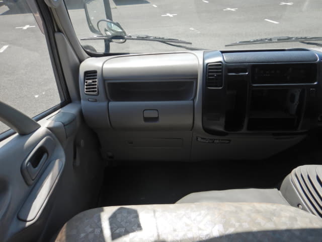 TOYOTA Dyna Truck thumbnail 26
