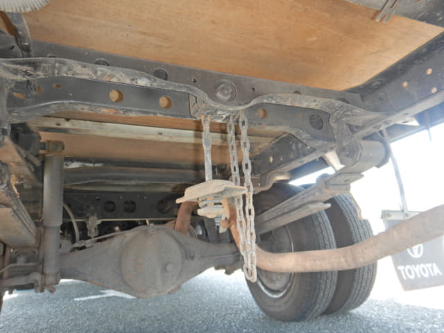 TOYOTA Dyna Truck thumbnail 22