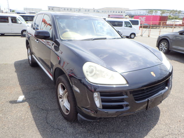 Porsche Cayenne thumbnail 7