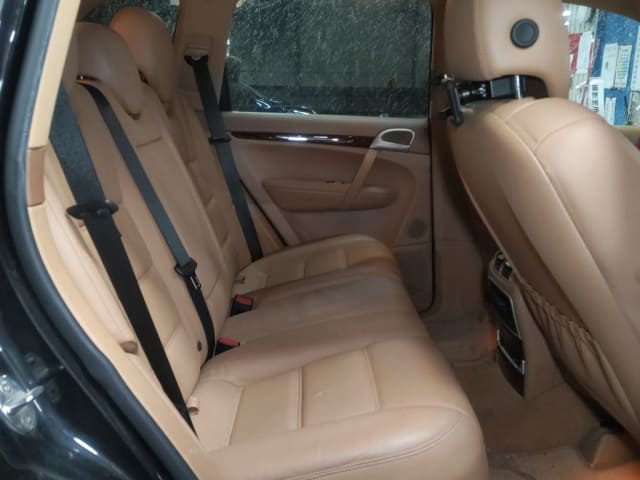 Porsche Cayenne thumbnail 54