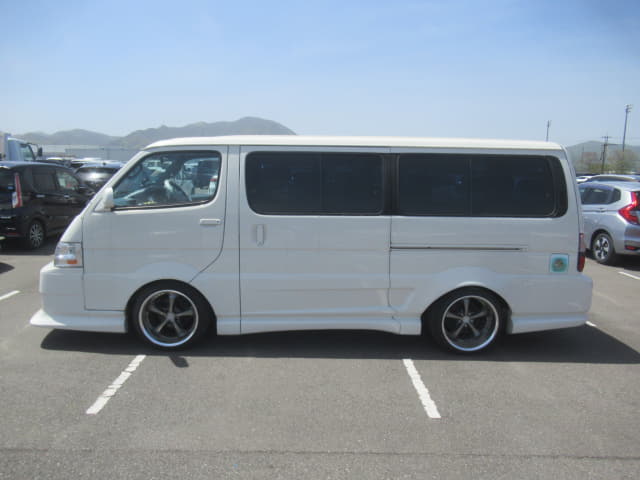 TOYOTA Hiace Wagon thumbnail 2