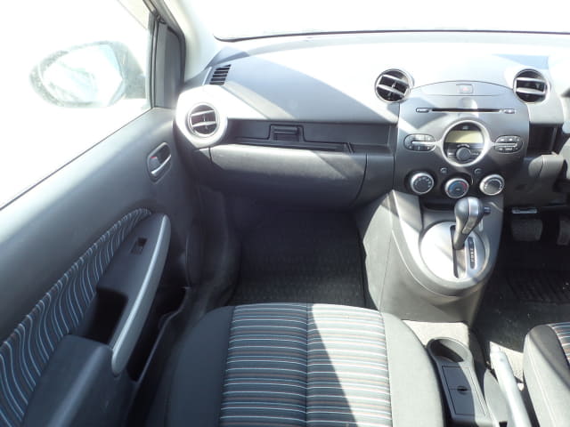 MAZDA Demio thumbnail 33
