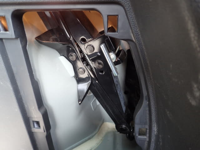 MAZDA Demio thumbnail 30
