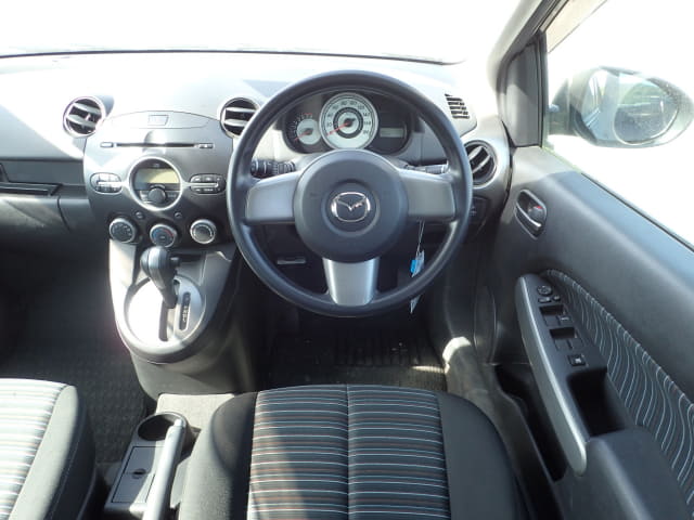 MAZDA Demio thumbnail 32