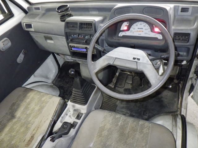 MITSUBISHI Minicab Truck thumbnail 38