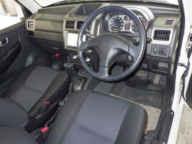 MITSUBISHI Pajero Mini thumbnail 49