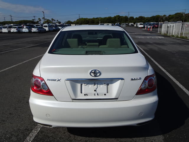 TOYOTA Mark X thumbnail 4