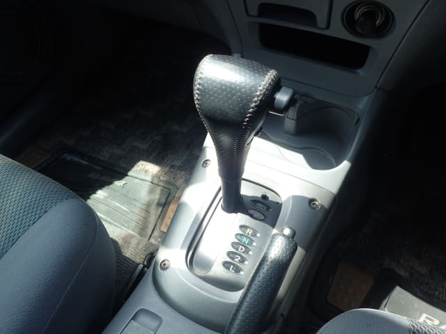TOYOTA RAV4 thumbnail 35