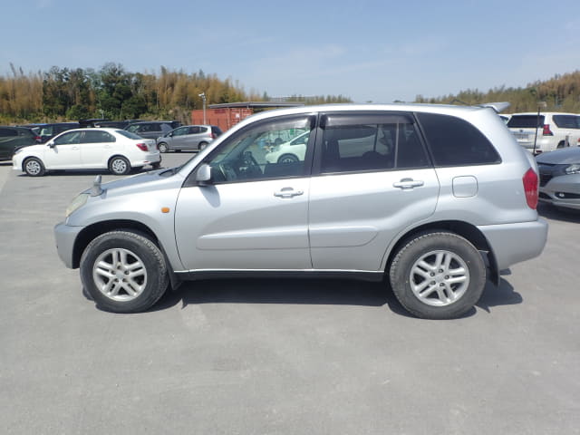 TOYOTA RAV4 thumbnail 2