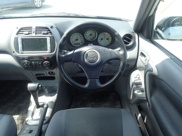 TOYOTA RAV4 thumbnail 30