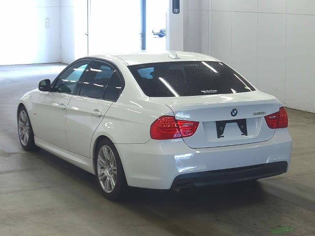 BMW 3 Series thumbnail 58