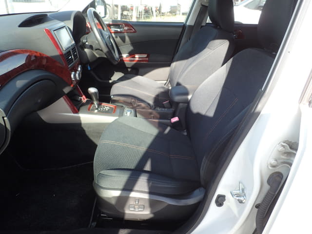 SUBARU Forester thumbnail 26