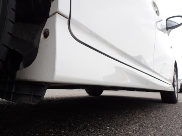 TOYOTA Wish thumbnail 21