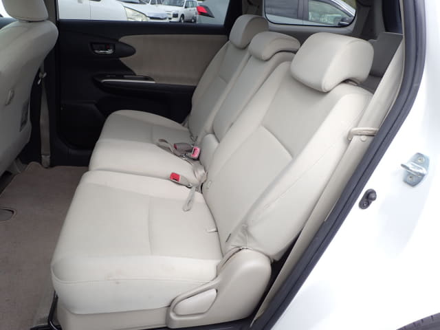 TOYOTA Wish thumbnail 27