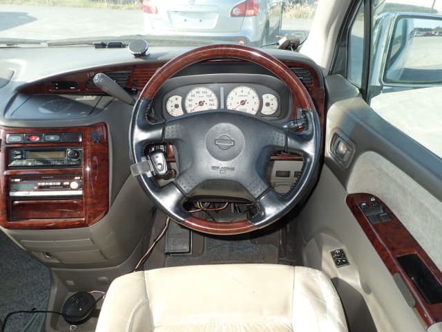 NISSAN Elgrand thumbnail 33