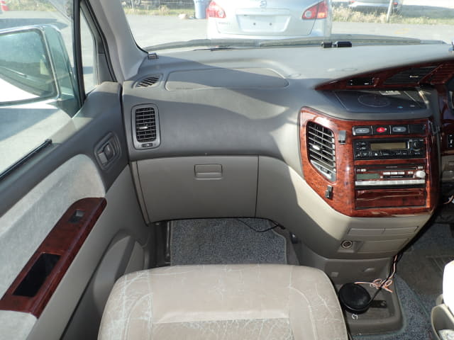 NISSAN Elgrand thumbnail 34