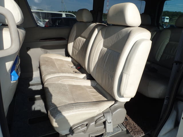 NISSAN Elgrand thumbnail 27