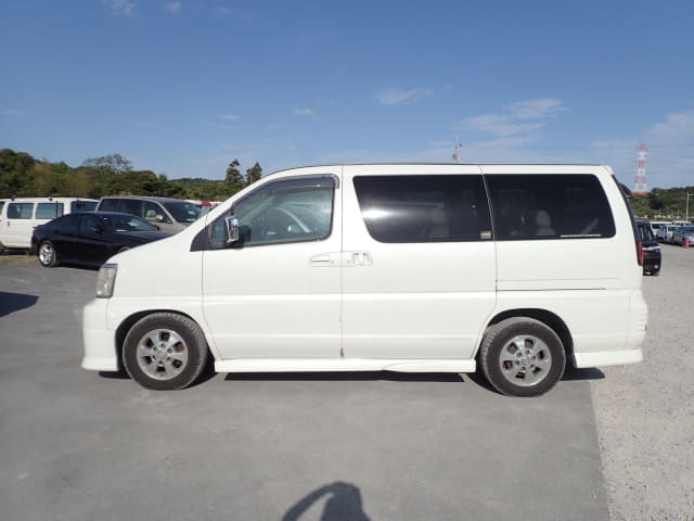 NISSAN Elgrand thumbnail 2