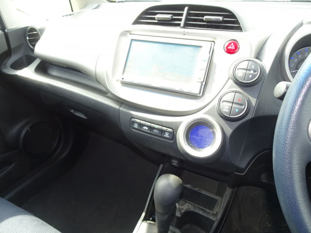 HONDA Fit Hybrid thumbnail 35