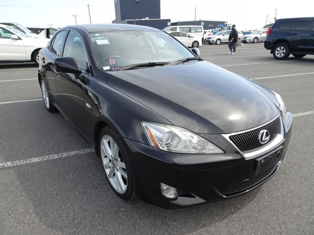 LEXUS IS thumbnail 7