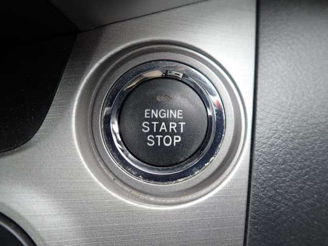 TOYOTA RAV4 thumbnail 39