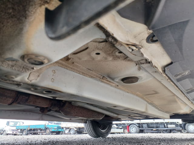 TOYOTA IST thumbnail 17