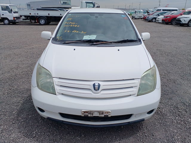 TOYOTA IST thumbnail 8