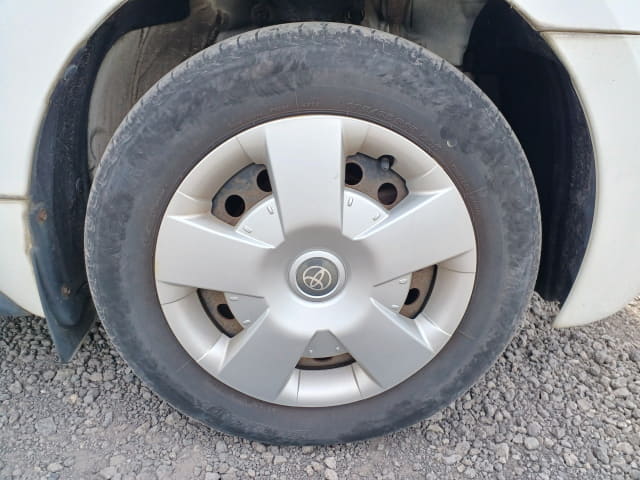 TOYOTA IST thumbnail 12
