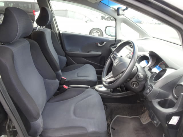 HONDA Fit thumbnail 25