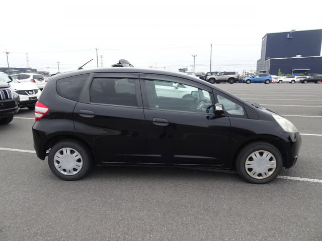 HONDA Fit thumbnail 6