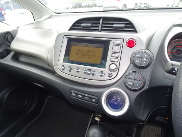 HONDA Fit thumbnail 36