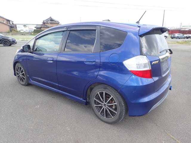 HONDA Fit thumbnail 3