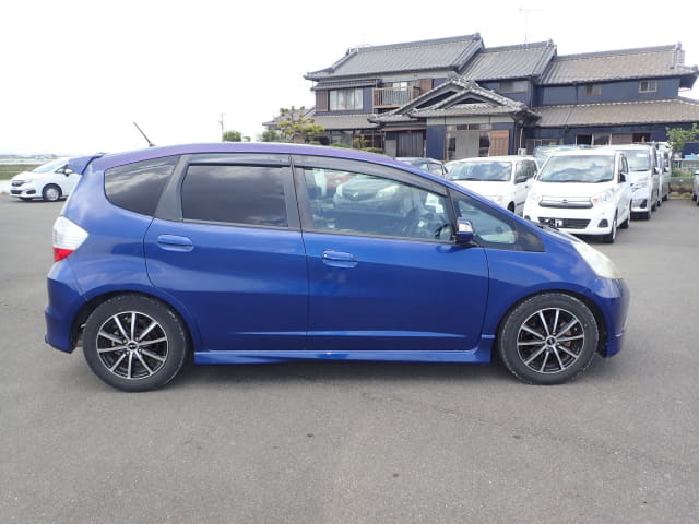 HONDA Fit thumbnail 6