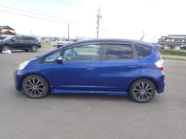 HONDA Fit thumbnail 2