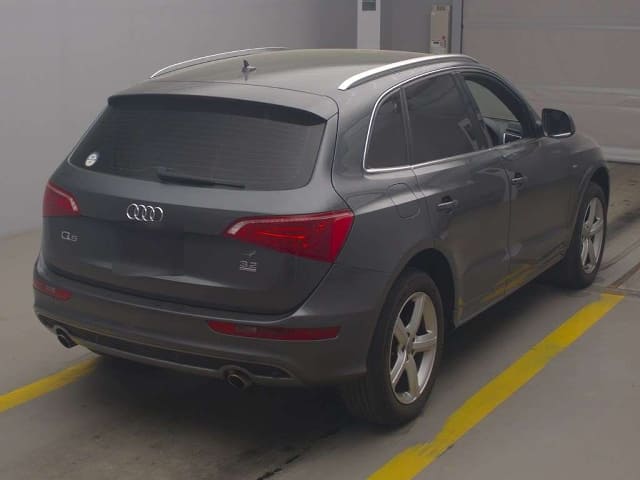 AUDI Q5 thumbnail 2