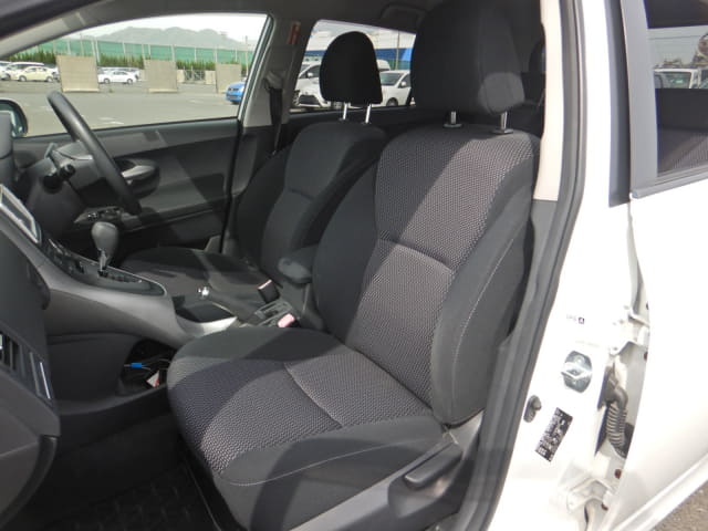 TOYOTA Auris thumbnail 26