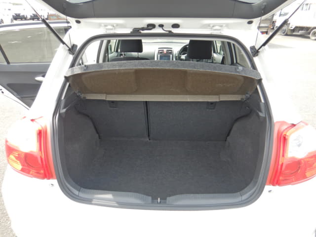 TOYOTA Auris thumbnail 28