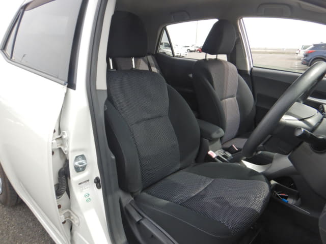 TOYOTA Auris thumbnail 25