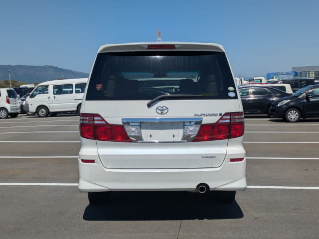 TOYOTA Alphard thumbnail 4