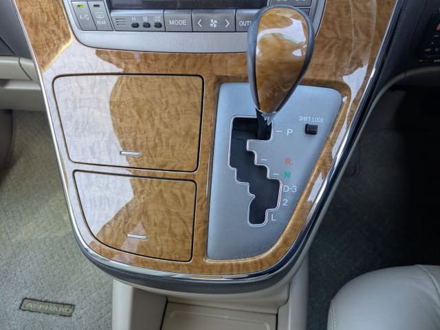 TOYOTA Alphard thumbnail 41